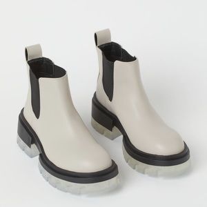 H&M Light Beige Chelsea Boots